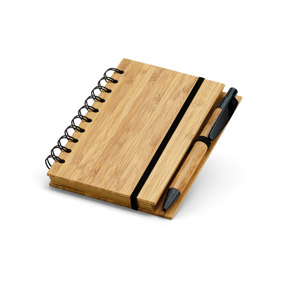 DICKENS A6 - Caderno Capa Dura em Bambu Pautado com Caneta - Ref. 93486